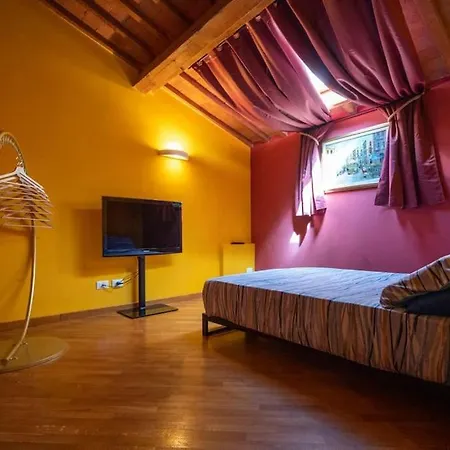 22 - Parcheggio Privato - Accogliente - Collegamento Sardegna E Corsica *